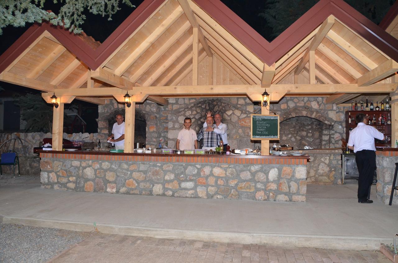 Lakeview Hotel And Resort Otesevo ภายนอก รูปภาพ